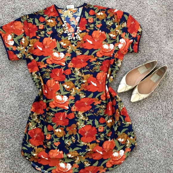 Gold Coast floral shift dress