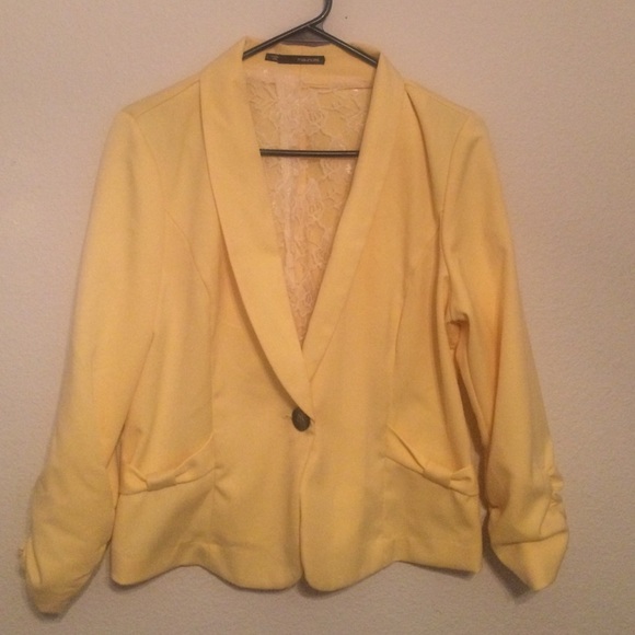 EUC Yellow Blazer