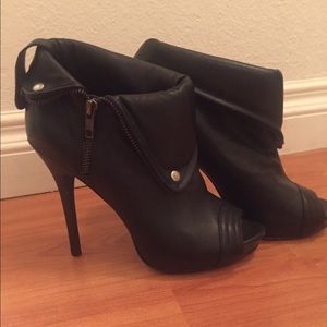 Aldo black booties