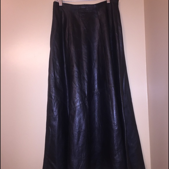 Killer butter Vakko leather skirt!