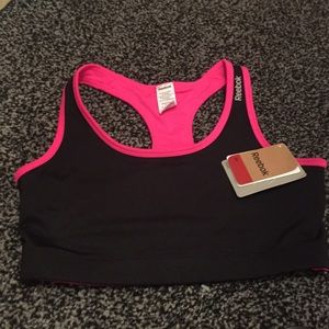Reebok sports bra Sz medium