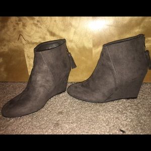 Gray, wedge heels
