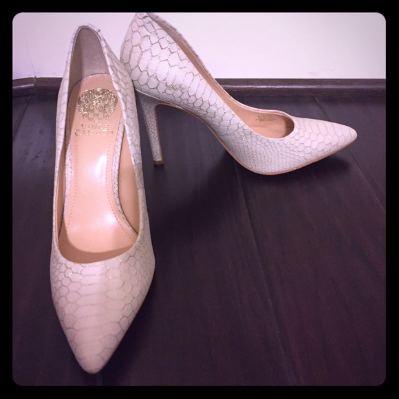Vince Camuto "Kain" Pumps