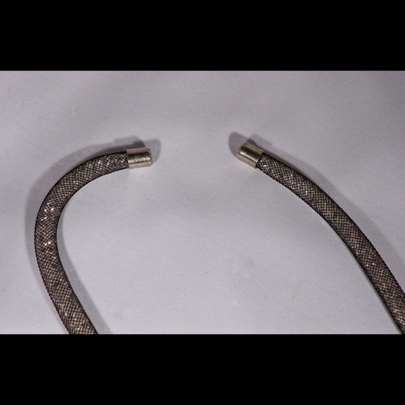 Crystal Aligned mesh Necklace / Bracelet Set - Picture 2 of 2