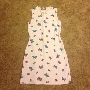 Junior's casual white dress w/ butterflies