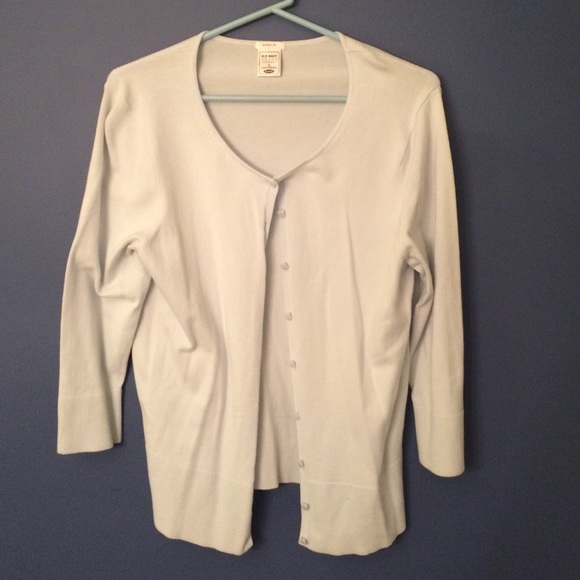 • Cardigan • - Picture 2 of 2