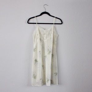 ⭐️SALE!⭐️ Gorgeous Chemise