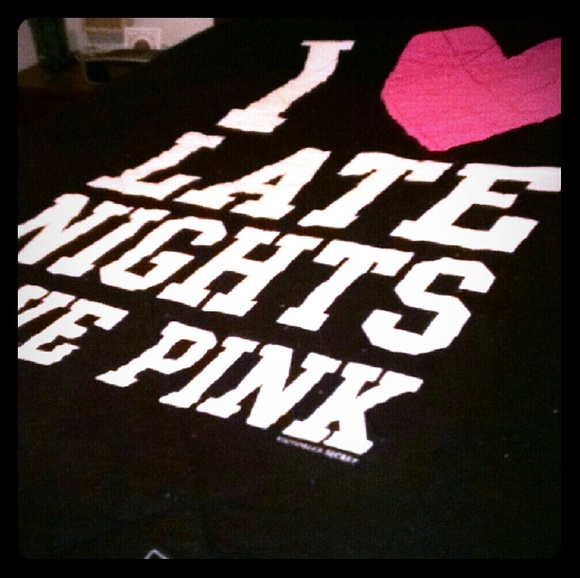 Victorias Secret Queen/Full Comforter