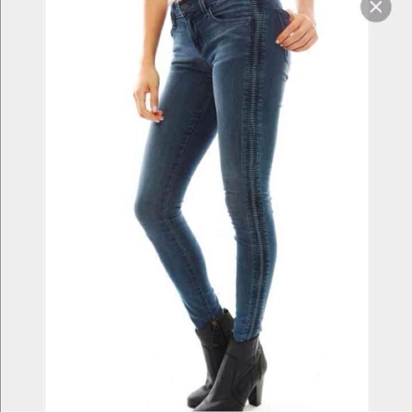 J Brand Photo Ready "Liberty" jeans