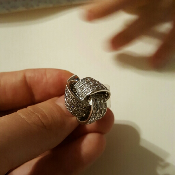 Beautiful ring! - Picture 1 of 4