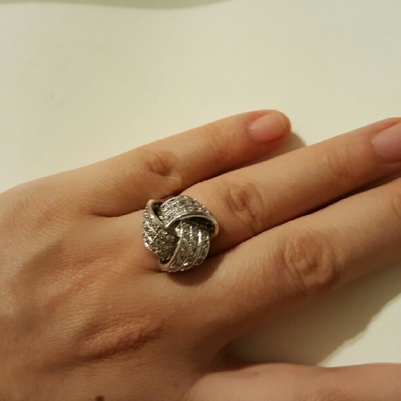 Beautiful ring! - Picture 4 of 4