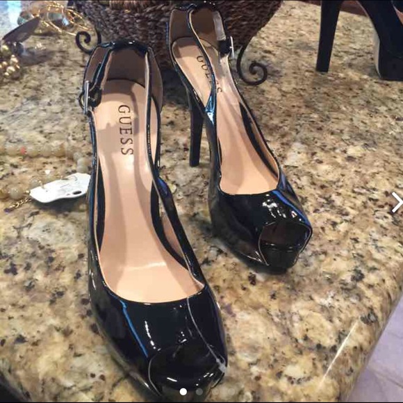 NWOT Guess Black Patent Leather Stilettos