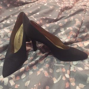 Yves Saint Laurent Vintage Pumps 7.5