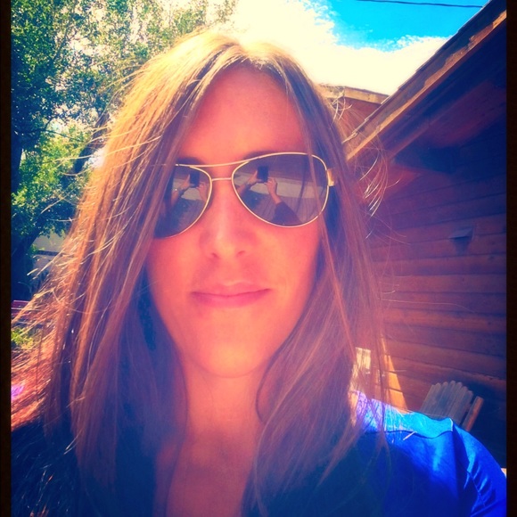 Meet your Posher, Kristen - Picture 1 of 1