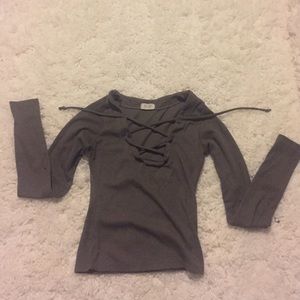 Army green long sleeve ( worn once ) no damages