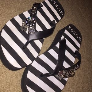 Guess B&W flip flops