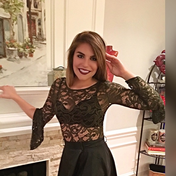 Olive lace bell sleeve bodysuit! SALE - Picture 3 of 4