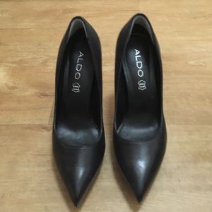 Black Aldo Pumps