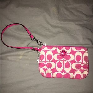 ‼️SOLD‼️ Pink Coach Wristlet