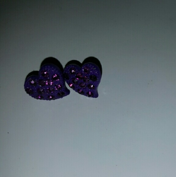5 heart shape earrings pairs - Picture 2 of 4