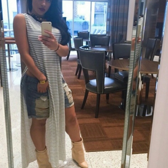 Distressed Bermuda shorts 😍