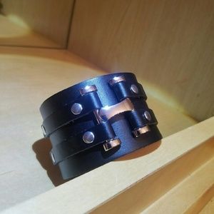 Quality leather cuff bracelet