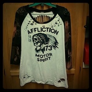 Affliction shredded quarter sleeved shirt size L