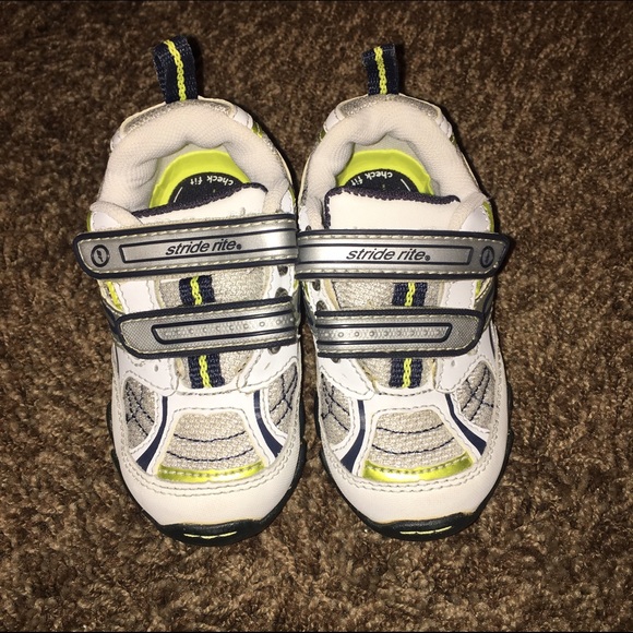 Stride Rite Boys Velcro Shoes