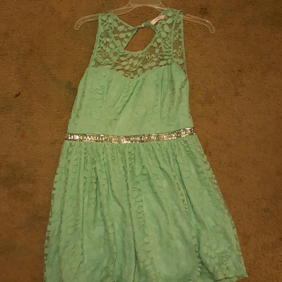 Size 3