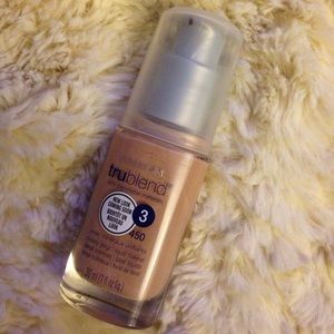 NEW Covergirl trublend foundation