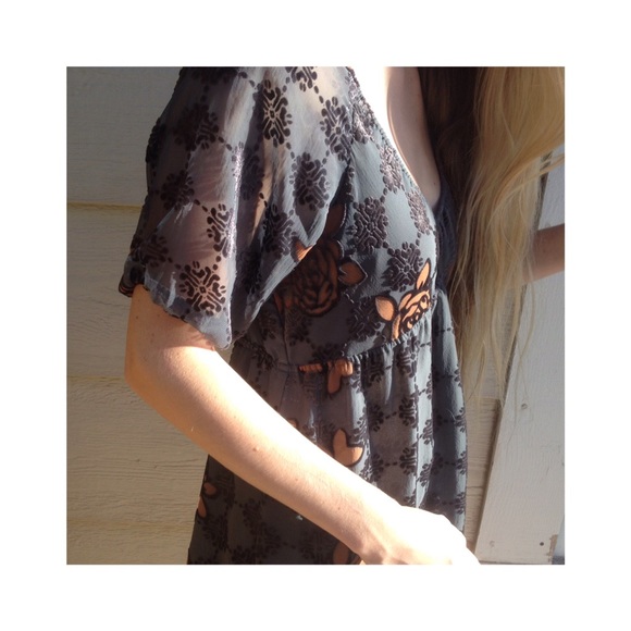 Vintage Gray and pink floral shirt tunic - Picture 3 of 4