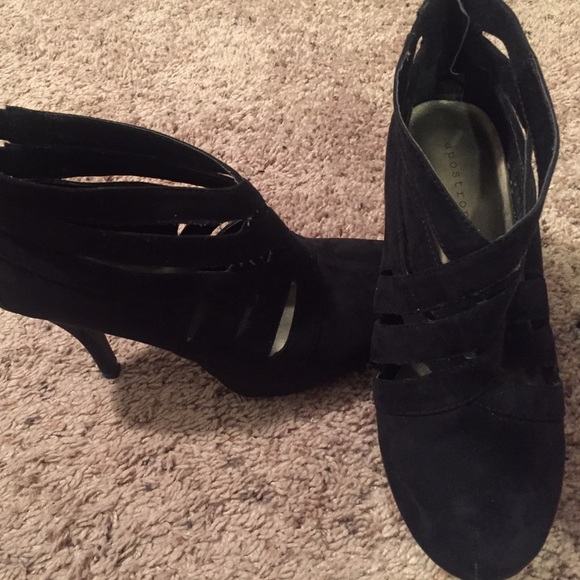 Apostrophe Black Suede Booties