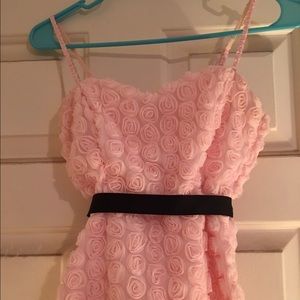 Small pink and black tank