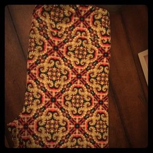 TC lularoe leggings NWOT. Only tried on
