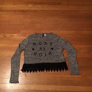 Long-sleeves knit crop top