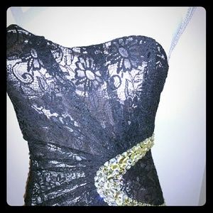 Dress silver & black laced dress