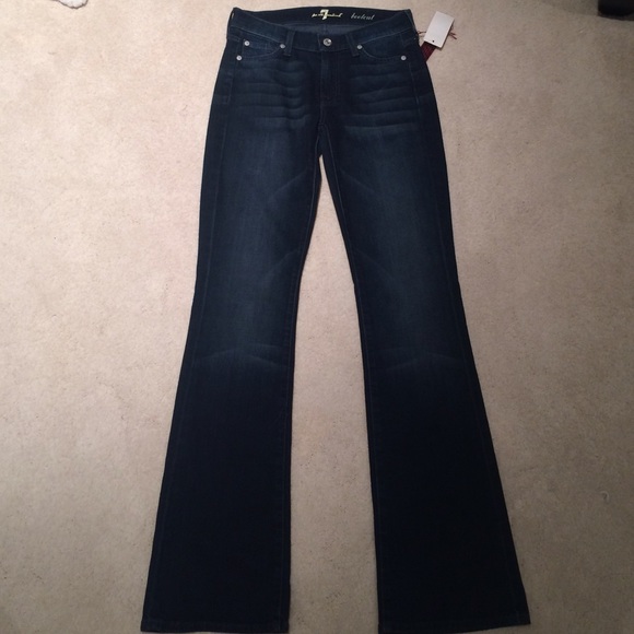 Quick Sale❤️7 For All Mankind Boot Cut Jeans
