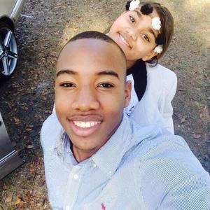 Meet your Posher, Dion