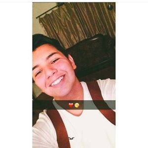 Meet your Posher, Luis