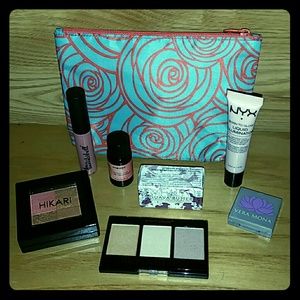 Ipsy 8 pc set