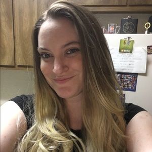 Meet your Posher, Anna camille