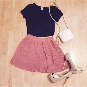 Forever 21 Pink Pleated Mini Skirt Size XS