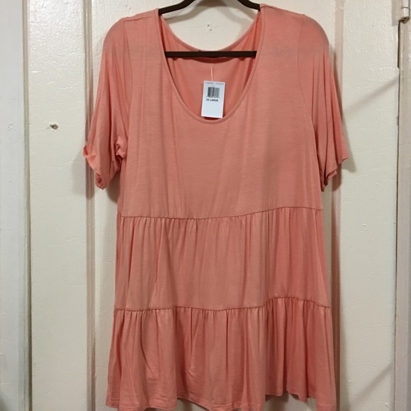 NWT Soprano Plus Size Short-Sleeve Tiered Top