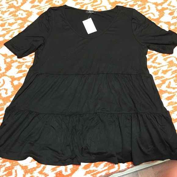 NWT Soprano Plus Size Short-Sleeve Tiered Top