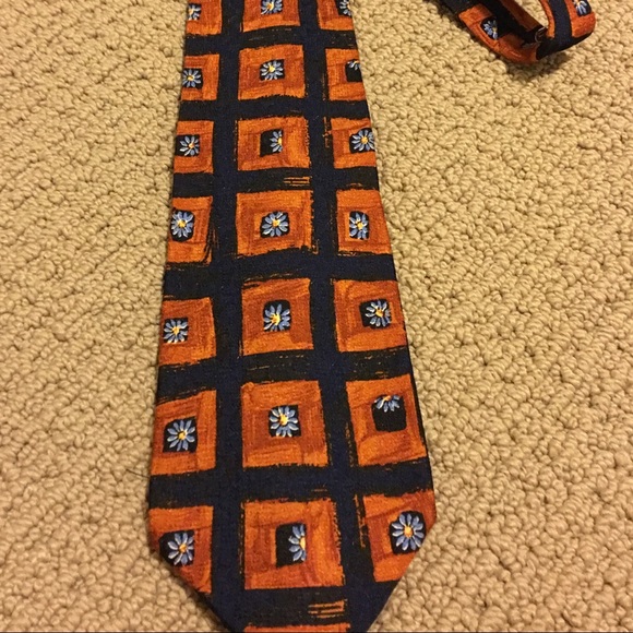 UNGARO tie! - Picture 1 of 4