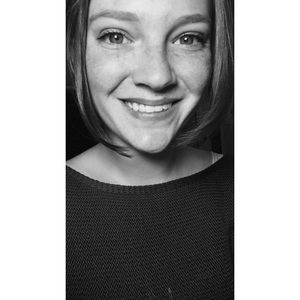 Meet your Posher, Holly