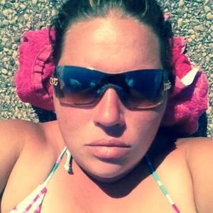 Meet your Posher, Latisha