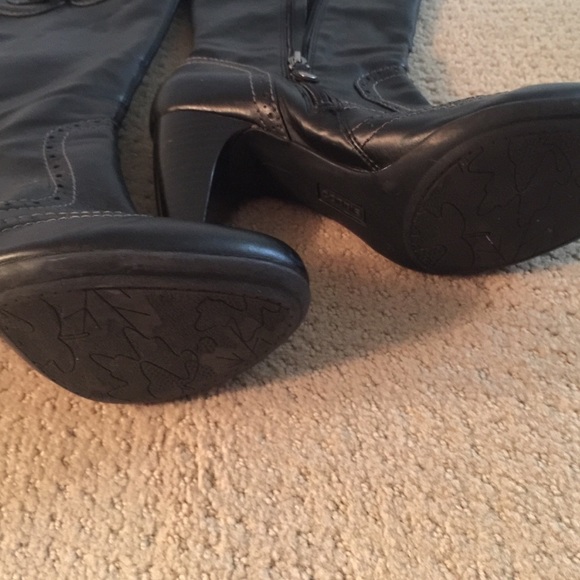 Connie Tall Heeled Boots Size 8 - Picture 4 of 4