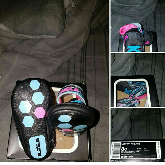 Infant sneakers