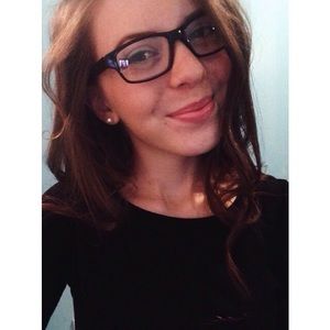 Meet your Posher, Hailey